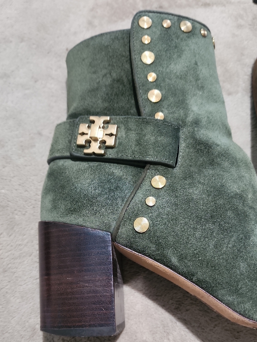 Tory Burch Kira 70mm Stud Suede Bootie in Olive Green - Picture 6 of 12